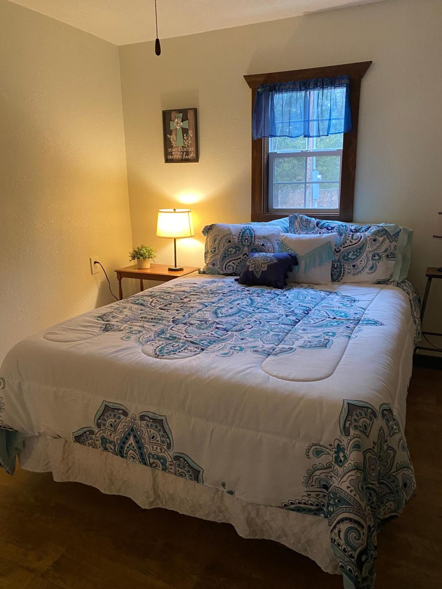 Dragonfly Meadows Guesthouse Stoutland Ngoại thất bức ảnh